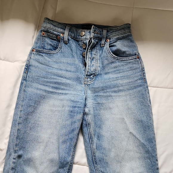 Lucky Brand Light Blue Denim Jeans - Picture 1 of 6
